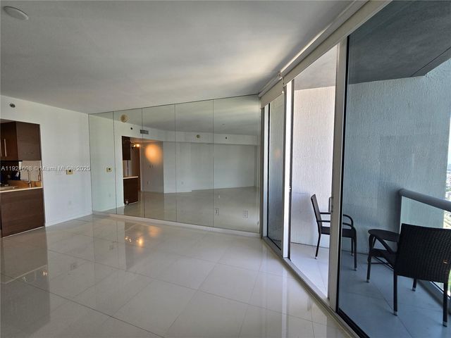 475 Brickell Ave 4908, Miami, FL 33131