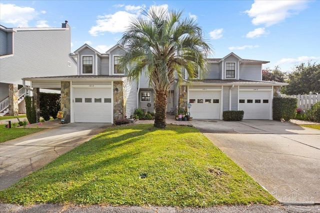 1810 Sea Pines Ln, Navarre, FL 32566