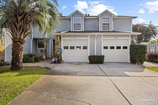 1810 Sea Pines Ln, Navarre, FL 32566