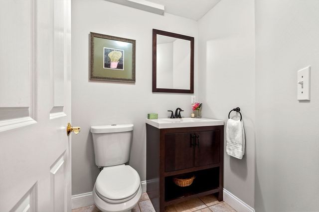 41 Red Spring Road, Andover, MA 01810