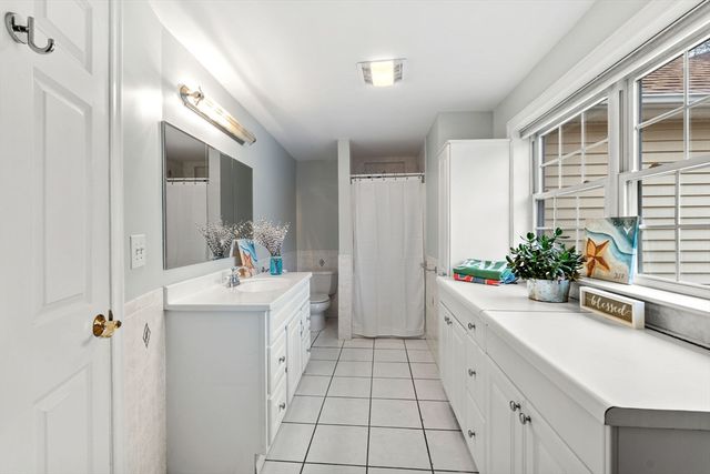 41 Red Spring Road, Andover, MA 01810