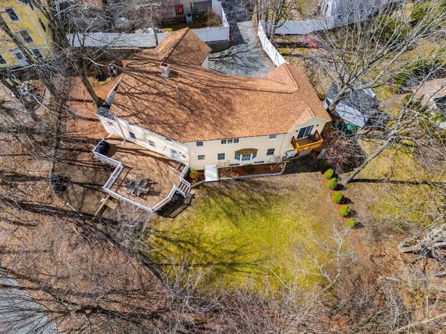 41 Red Spring Road, Andover, MA 01810