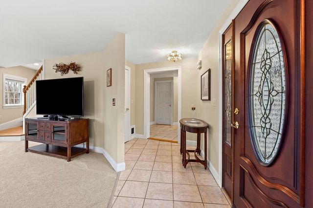 41 Red Spring Road, Andover, MA 01810