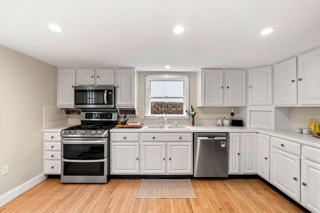 41 Red Spring Road, Andover, MA 01810