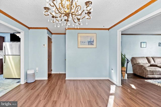312 GLENWOOD CIR, Darby, PA 19023