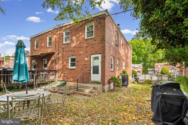 312 GLENWOOD CIR, Darby, PA 19023