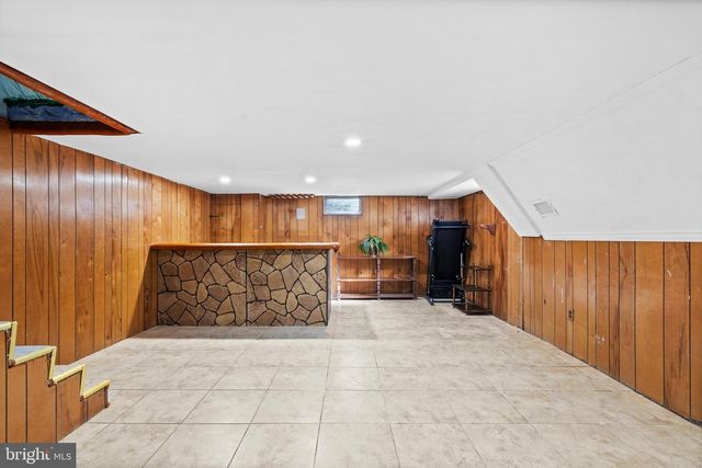312 GLENWOOD CIR, Darby, PA 19023