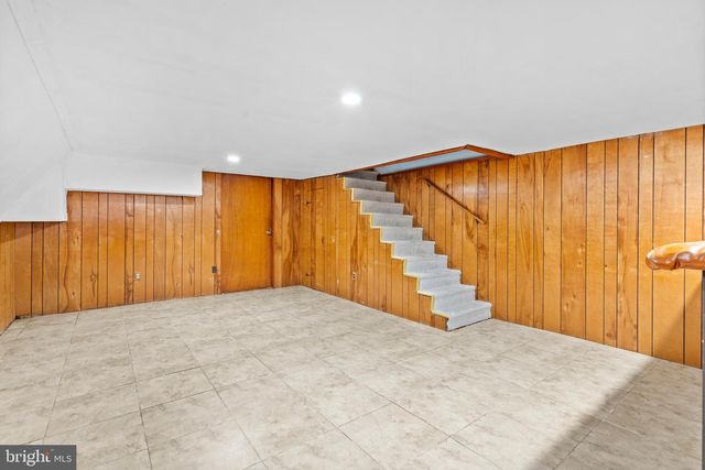 312 GLENWOOD CIR, Darby, PA 19023