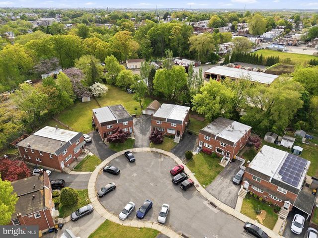 312 GLENWOOD CIR, Darby, PA 19023