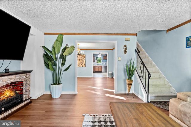312 GLENWOOD CIR, Darby, PA 19023
