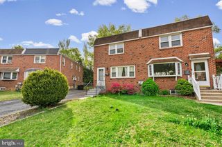 312 GLENWOOD CIR, Darby, PA 19023