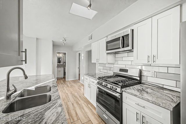 1115 E East Circle Drive, Tucson, AZ 85719