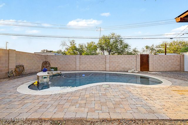 1115 E East Circle Drive, Tucson, AZ 85719
