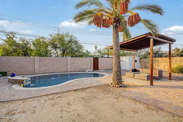 1115 E East Circle Drive, Tucson, AZ 85719