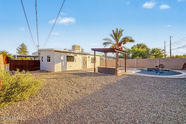 1115 E East Circle Drive, Tucson, AZ 85719