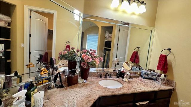 5117 W Hackberry Avenue, Mcallen, TX 78501