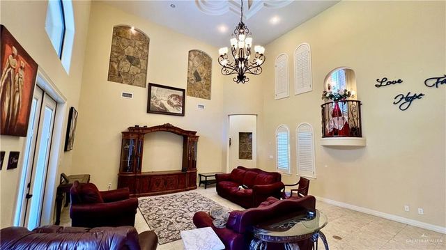 5117 W Hackberry Avenue, Mcallen, TX 78501