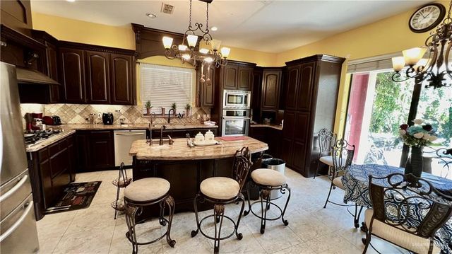 5117 W Hackberry Avenue, Mcallen, TX 78501