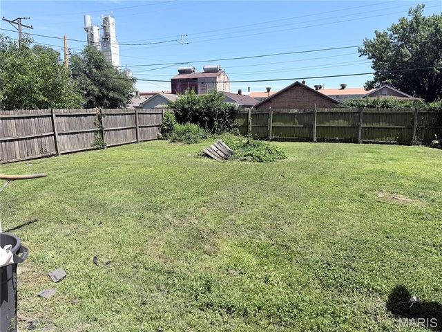 2124 Lee Avenue, Granite City, IL 62040