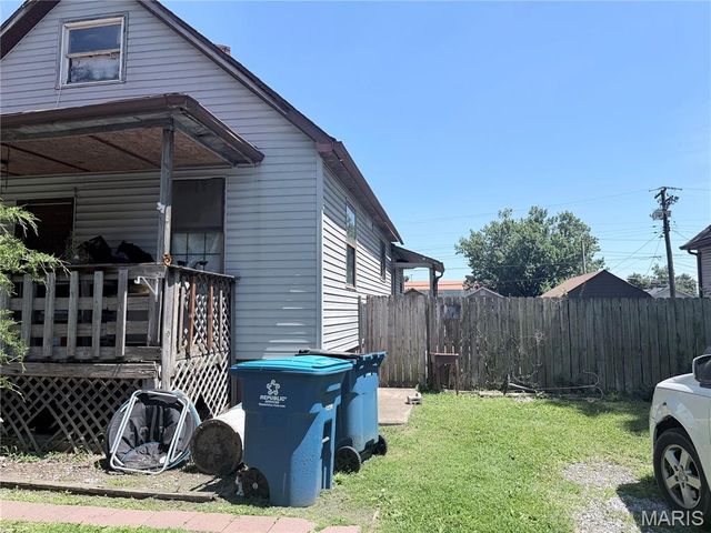 2124 Lee Avenue, Granite City, IL 62040