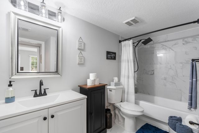 4041 SAN MARINO Boulevard 202, West Palm Beach, FL 33409