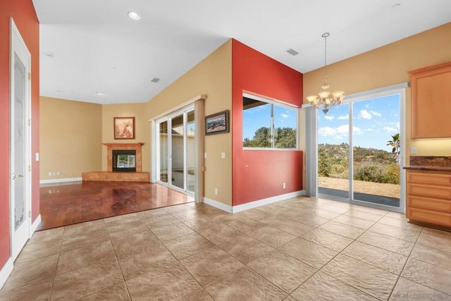 1520 Merritt Drive, El Cajon, CA 92020