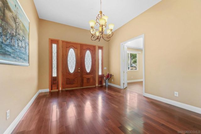 1520 Merritt Drive, El Cajon, CA 92020
