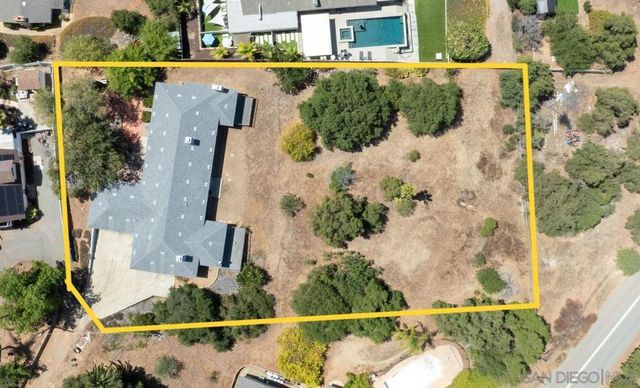 1520 Merritt Drive, El Cajon, CA 92020