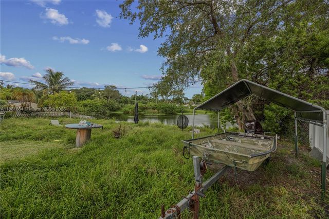 4450 SW 24th St, Fort Lauderdale, FL 33317
