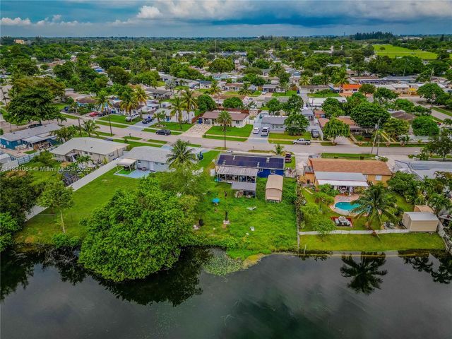 4450 SW 24th St, Fort Lauderdale, FL 33317