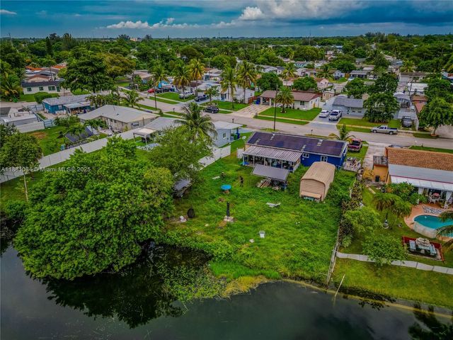 4450 SW 24th St, Fort Lauderdale, FL 33317