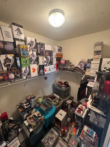 5914 Edelle Drive, Indianapolis, IN 46237