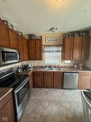 5914 Edelle Drive, Indianapolis, IN 46237