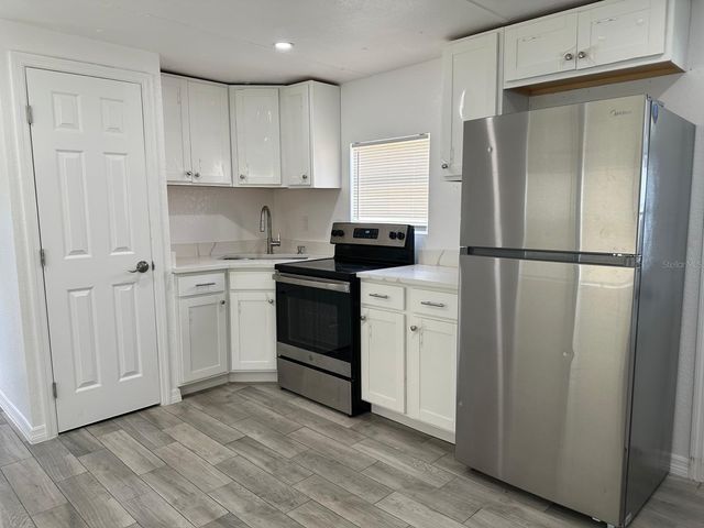 3061 CRYSTAL HILLS DRIVE, Lakeland, FL 33801