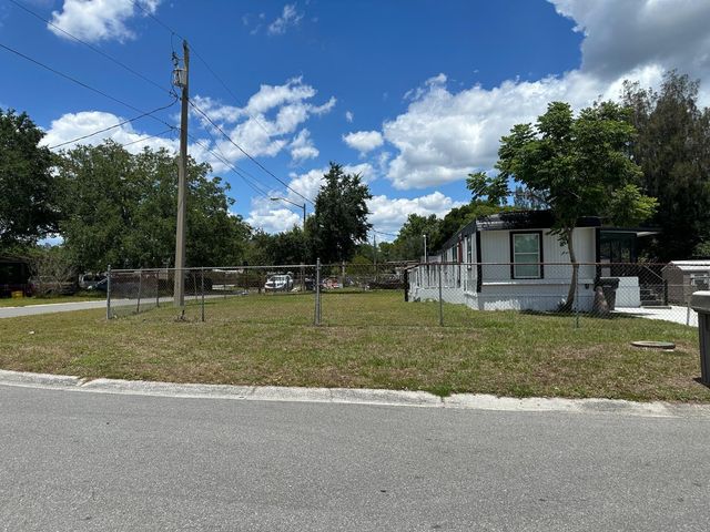 3061 CRYSTAL HILLS DRIVE, Lakeland, FL 33801