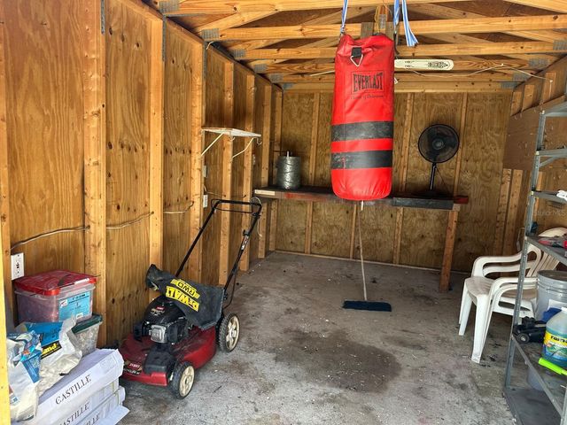 3061 CRYSTAL HILLS DRIVE, Lakeland, FL 33801