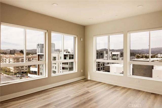 21010 Erwin Street PH745, Woodland Hills, CA 91367