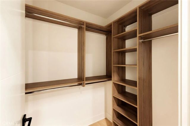 21010 Erwin Street PH745, Woodland Hills, CA 91367