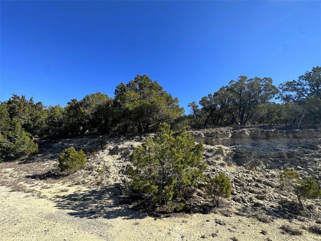 6402 Cimmaron TRL, Lago Vista, TX 78645