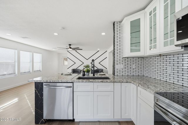 5658 E FLOSSMOOR Avenue, Mesa, AZ 85206