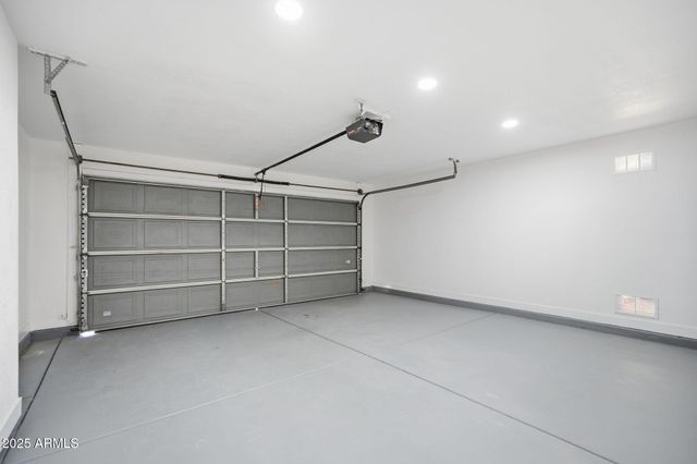 5658 E FLOSSMOOR Avenue, Mesa, AZ 85206