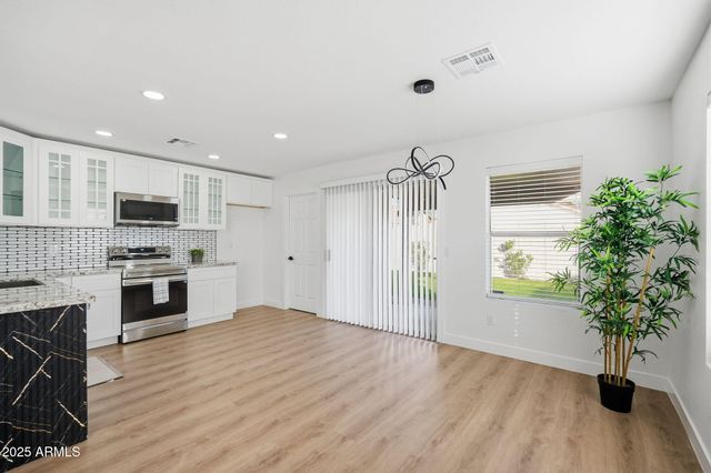 5658 E FLOSSMOOR Avenue, Mesa, AZ 85206