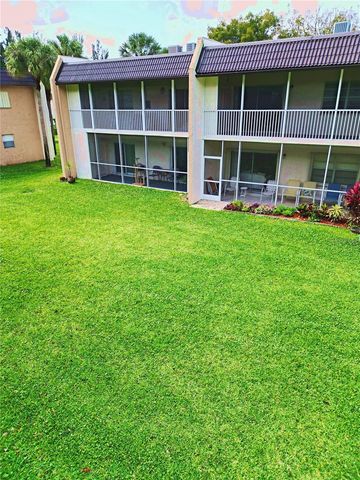 140 LAKE MERYL DRIVE 233, West Palm Beach, FL 33411