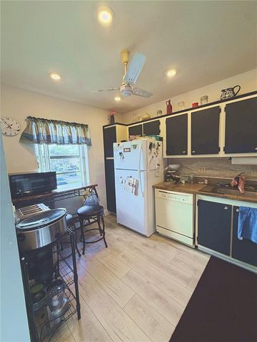 140 LAKE MERYL DRIVE 233, West Palm Beach, FL 33411