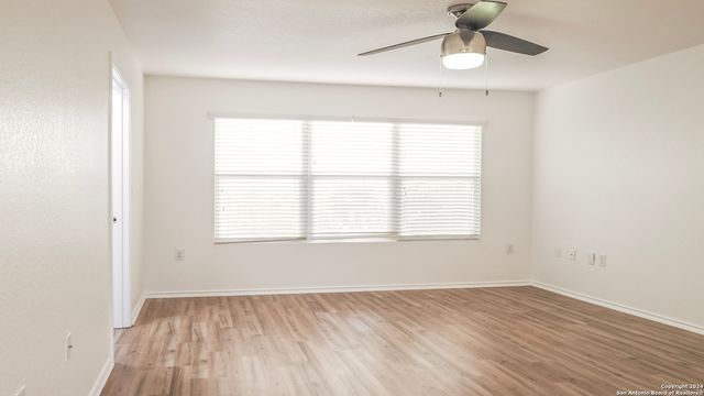 8823 mission, San Antonio, TX 78223