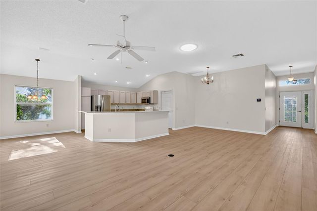 17035 SE 94TH BERRIEN COURT, The Villages, FL 32162