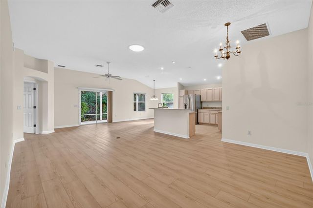 17035 SE 94TH BERRIEN COURT, The Villages, FL 32162