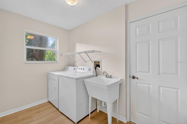 17035 SE 94TH BERRIEN COURT, The Villages, FL 32162