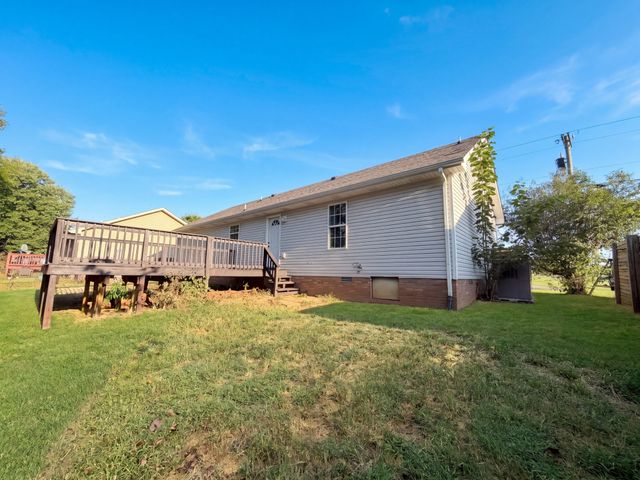 3244 S Senseney Cir, Clarksville, TN 37042