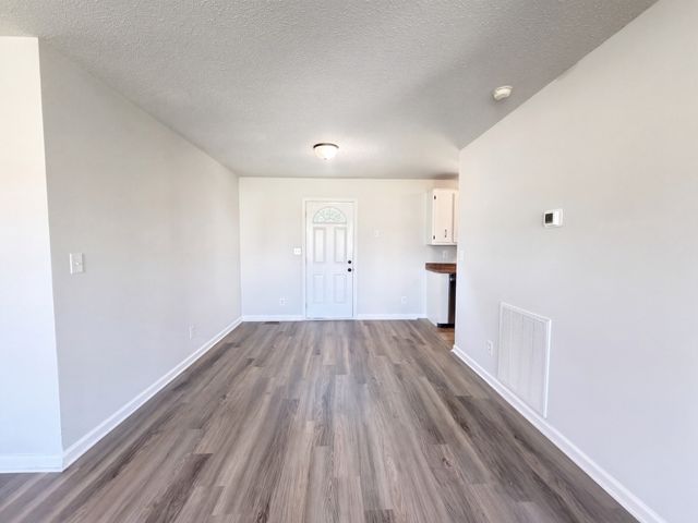 3244 S Senseney Cir, Clarksville, TN 37042